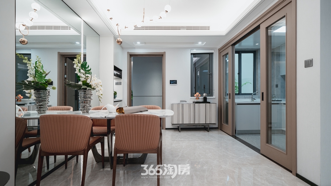 建面约105㎡峯境样板间实拍图_芜湖伟星镜湖壹品_芜湖新房网_365淘房