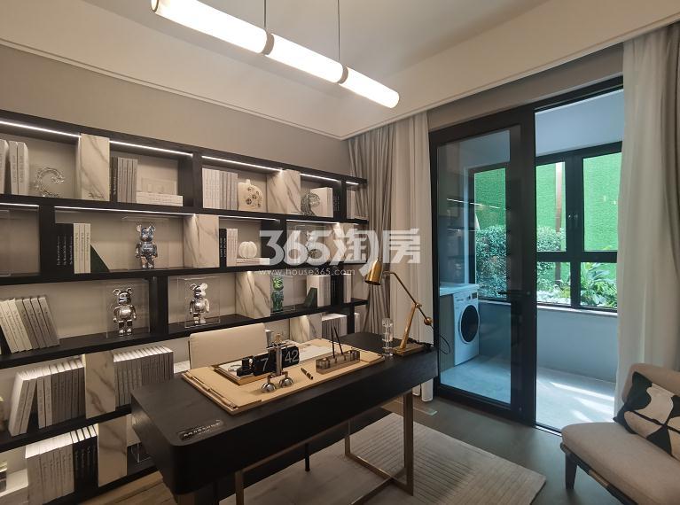 中国铁建花语天境143㎡样板间-书房_南京中国铁建花语天境_南京新房网_365淘房